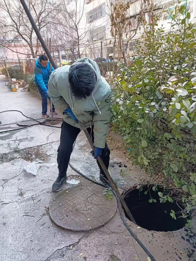 家属区污水网排查-1.jpg 家属区污水网排查-1.jpg