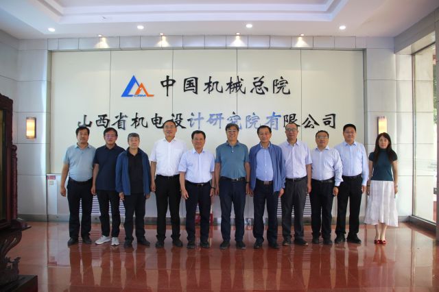 01合影.jpg 01合影.jpg