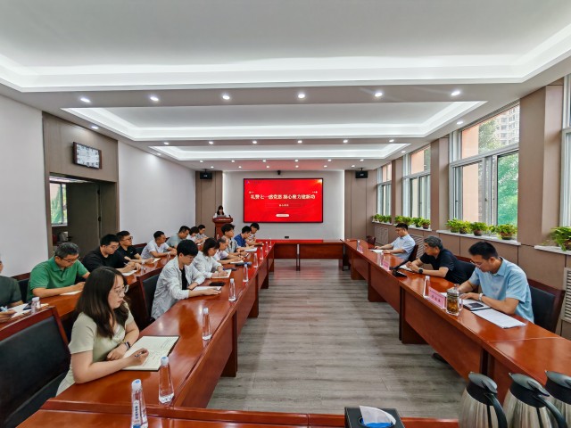 a0de922a9f91660e1f81d9783ed4a1d.jpg a0de922a9f91660e1f81d9783ed4a1d.jpg